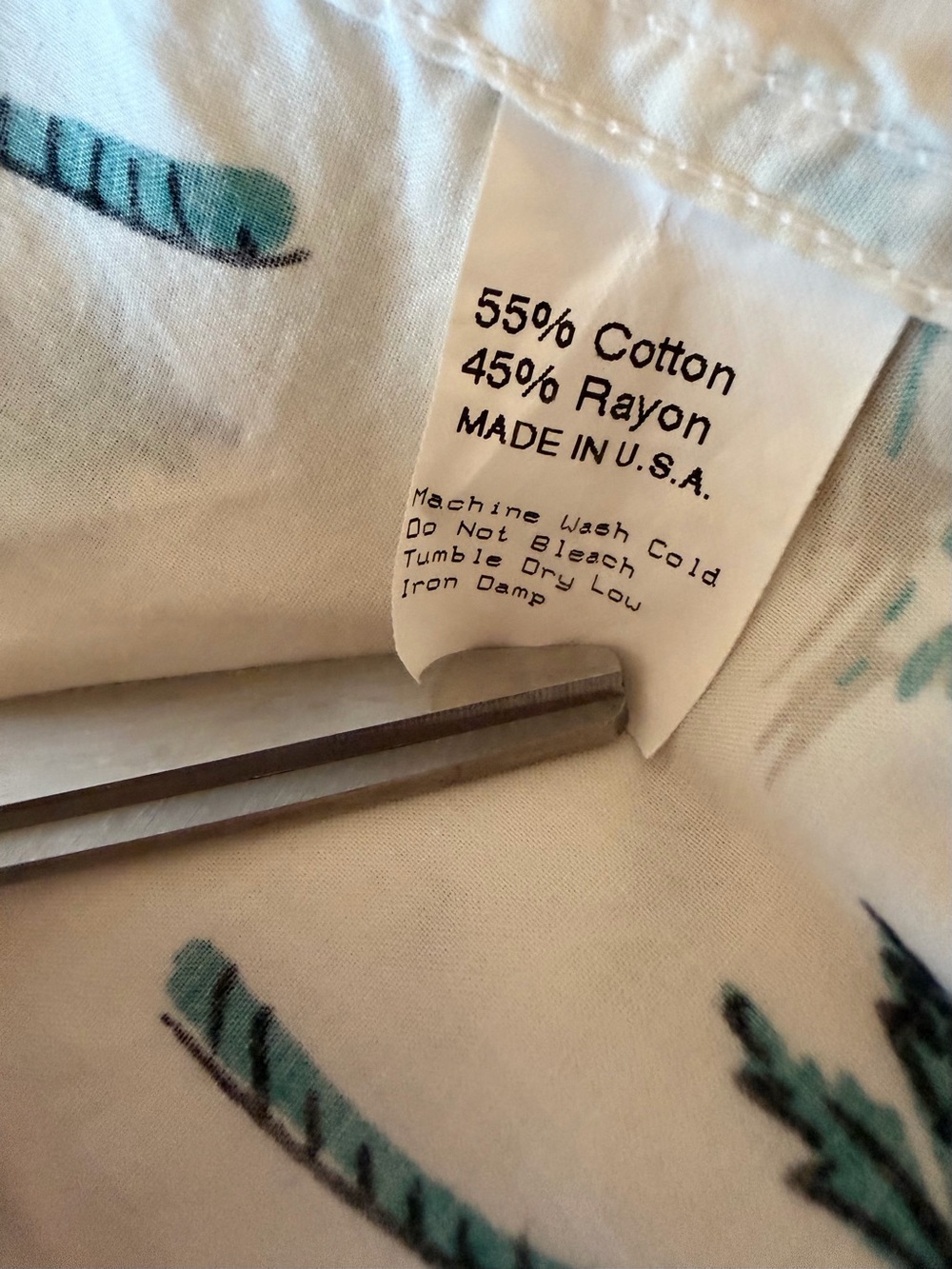 Gitman Bros Vintage
Hawaiian Flamingo Camp Collar Button
Up Shirt Small - Picture 10 of 12